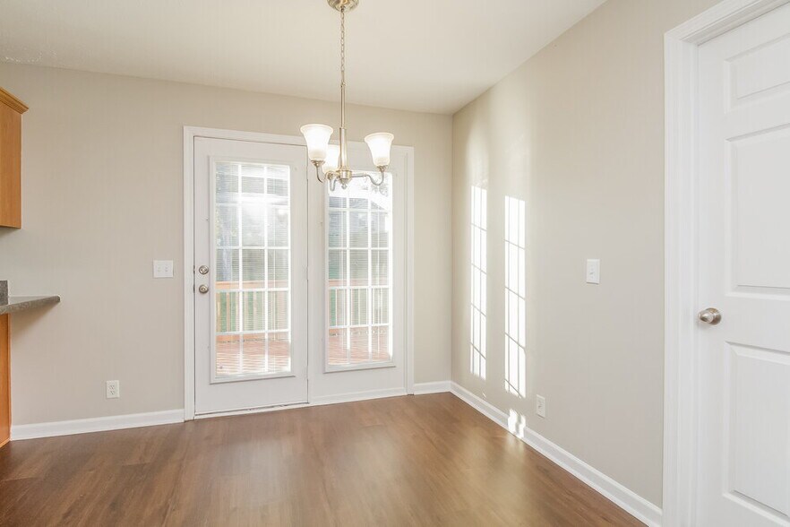 Building Photo - 2006 Zion Ln