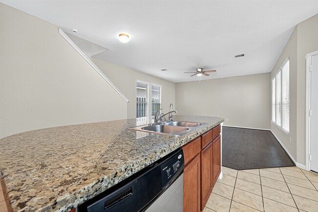 Building Photo - 7522 Autumn Sun Dr