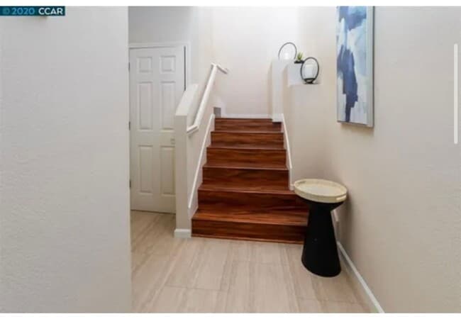 Building Photo - Two Bedroom/Two Bathroom Condo Available i...