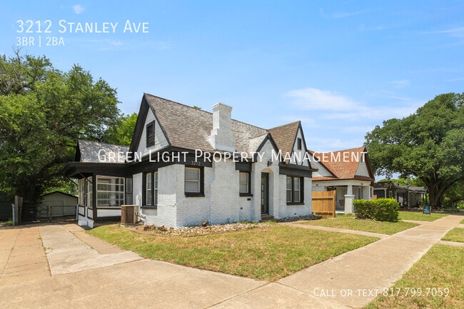Building Photo - 3212 Stanley Ave