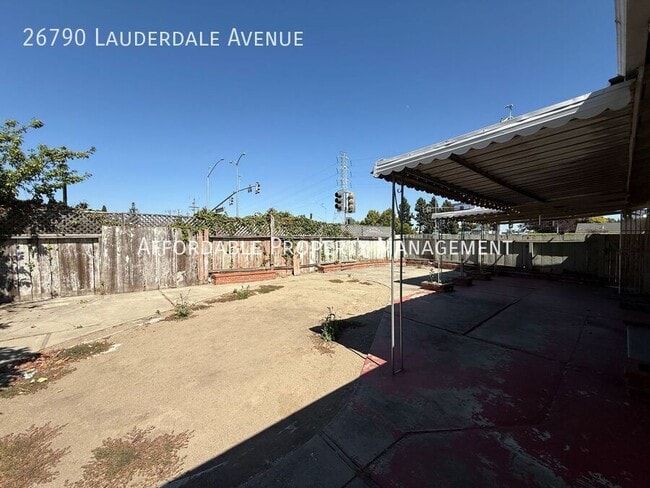 Building Photo - 26790 Lauderdale Ave