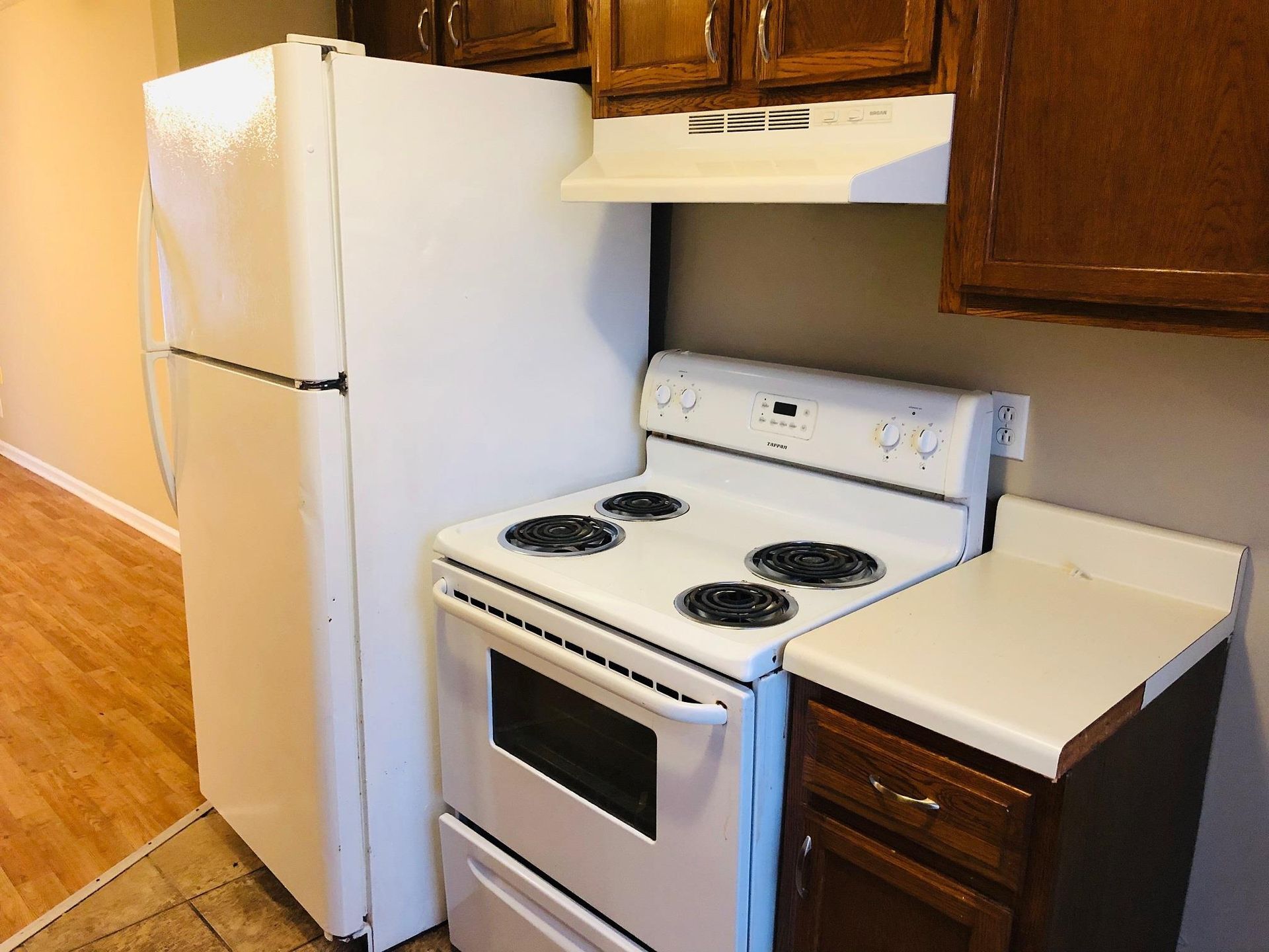 Building Photo - 506 B St