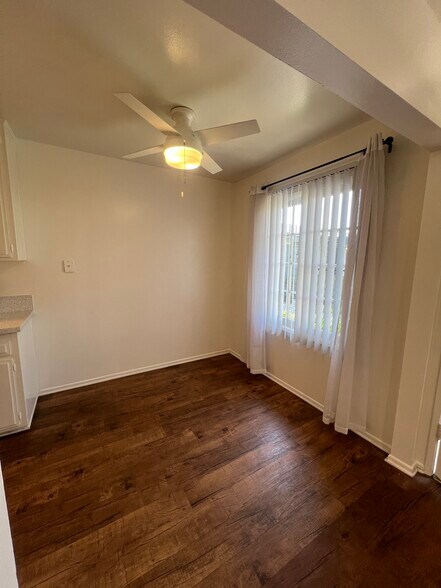 Building Photo - 15622 Pasadena Ave