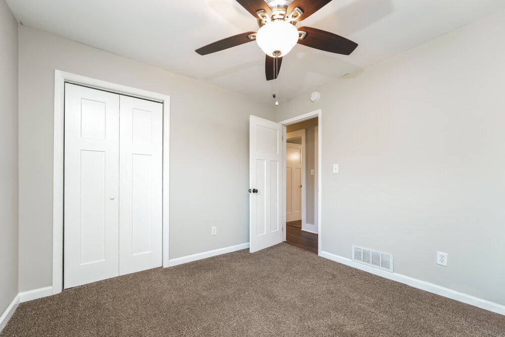 Building Photo - 299 Cindy Dr SE