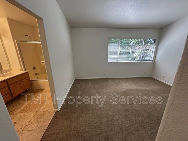 Building Photo - 1284 Chaparral Cir