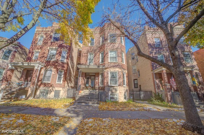 Primary Photo - 2212 W Iowa St