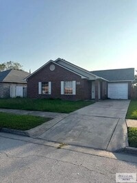 Building Photo - Charming 4 Bedroom Home in a Nice, Family-Friendly Brownsville Neighborhood