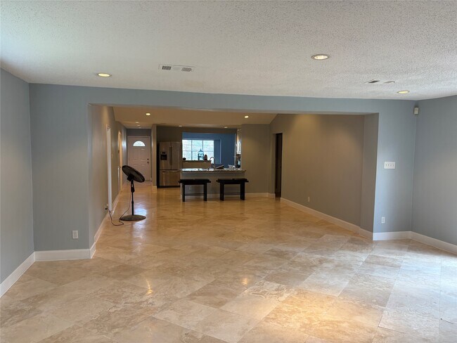 Building Photo - 11703 Triola Ln