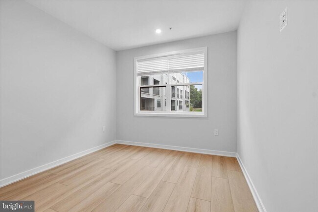 Building Photo - 4765 Sully Pt Ln