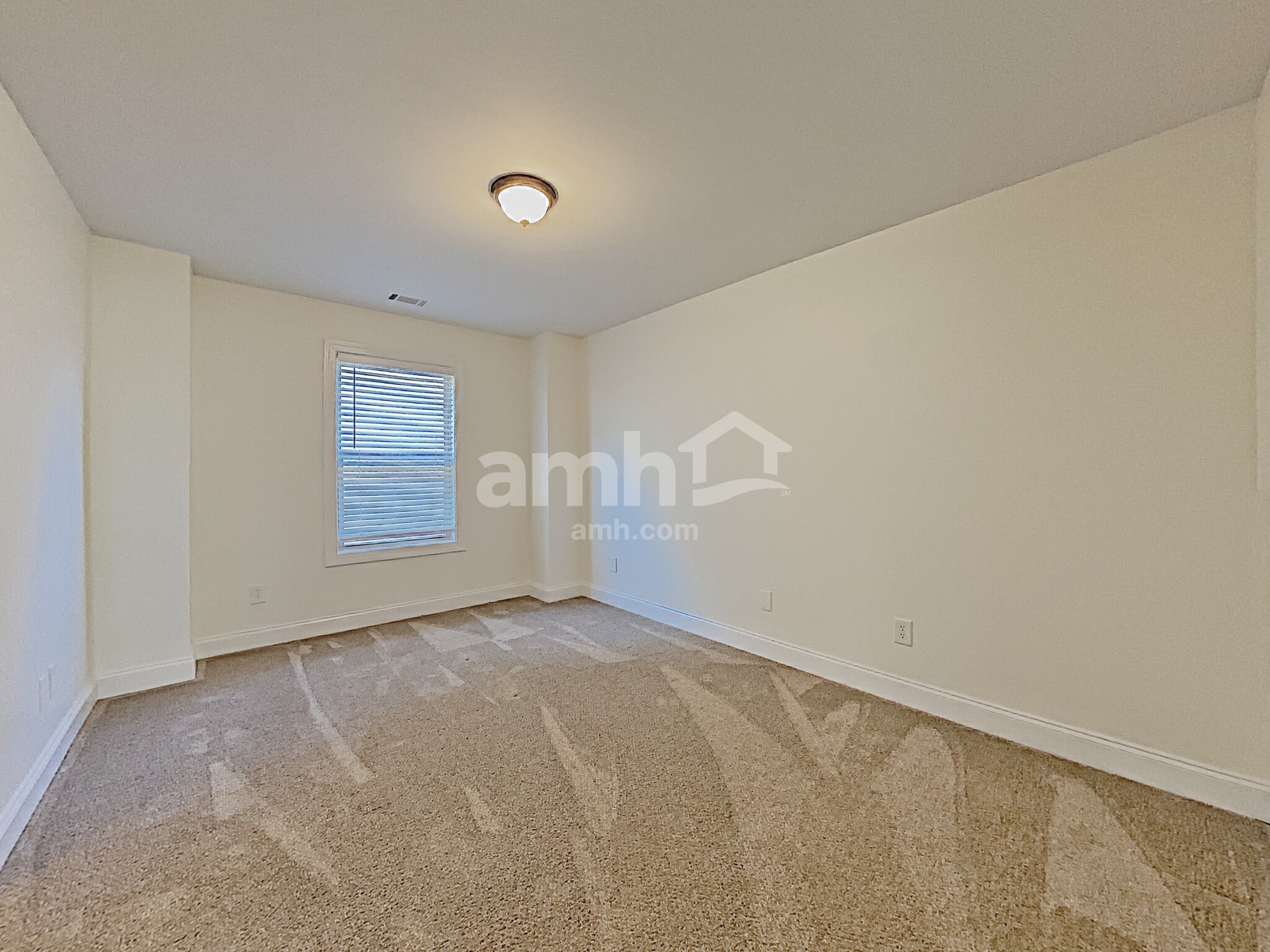 Building Photo - 263 Royal Cres Terrace