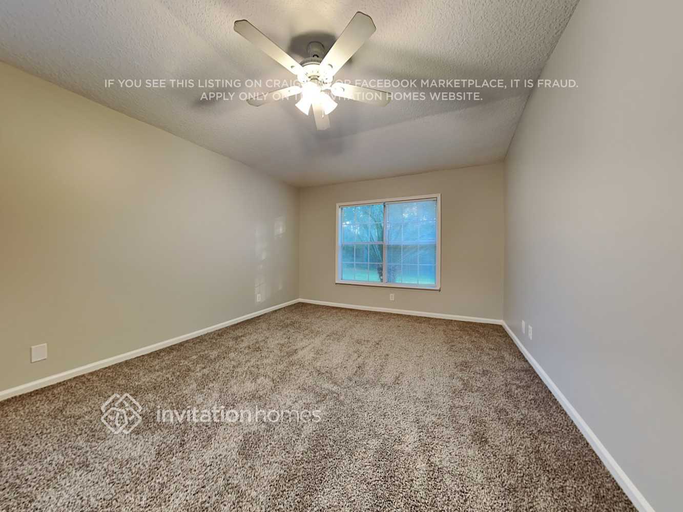 Building Photo - 12358 Bucks Harbor Dr S
