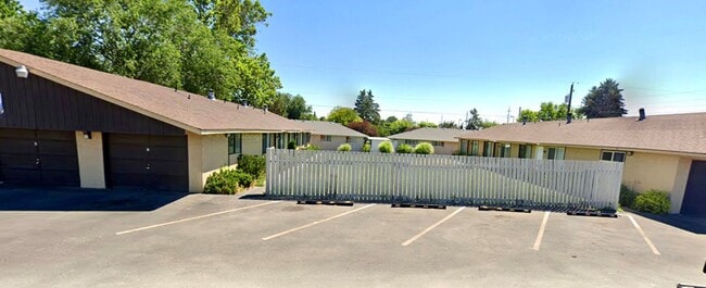 Building Photo - Wilson1009 (CWP)