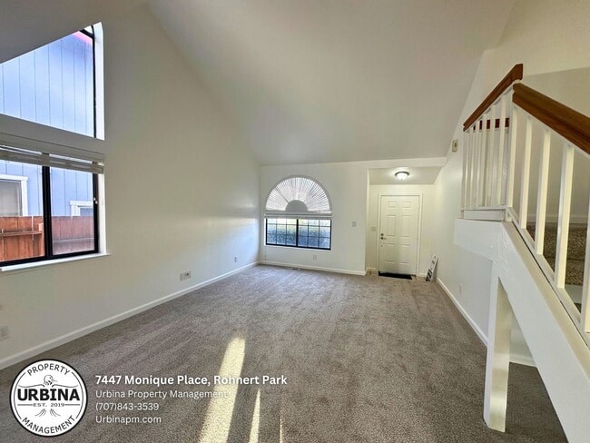 Building Photo - Beautiful 3-Bedroom Home with a Sparkling ...