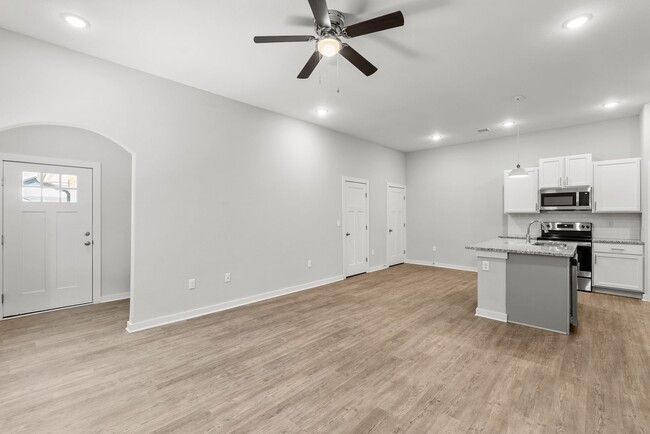 Building Photo - 3619 W 45th St S