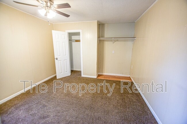 Building Photo - 3624 Walnut Ave