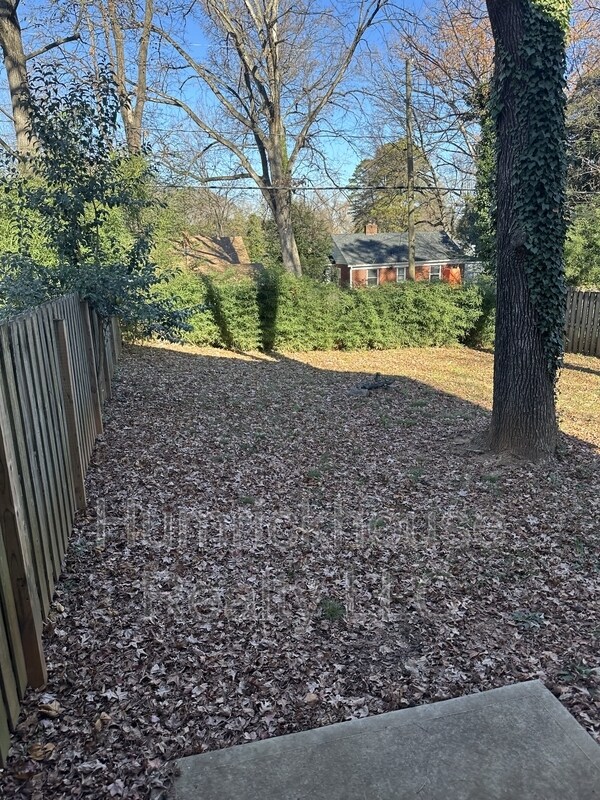 Building Photo - 2520 Greenland Ave