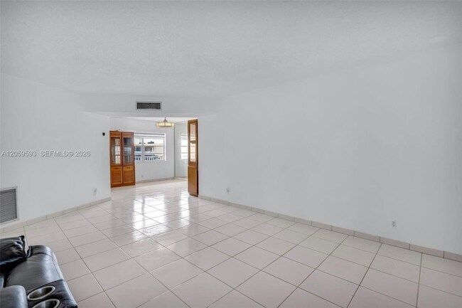 Building Photo - 3990 NW 42nd Ave