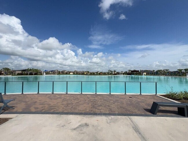 Building Photo - 2829 Shimmer Edge Dr