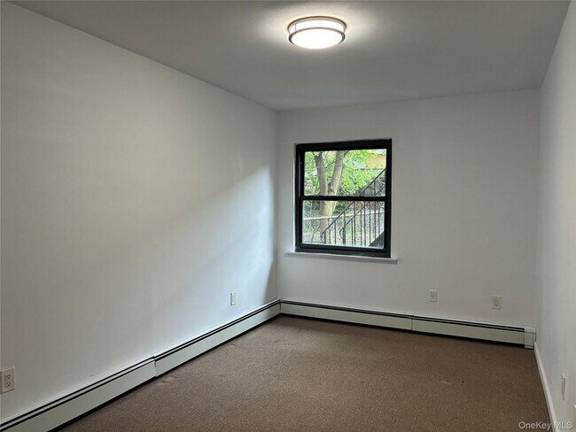 Building Photo - 30-50-50 70th St