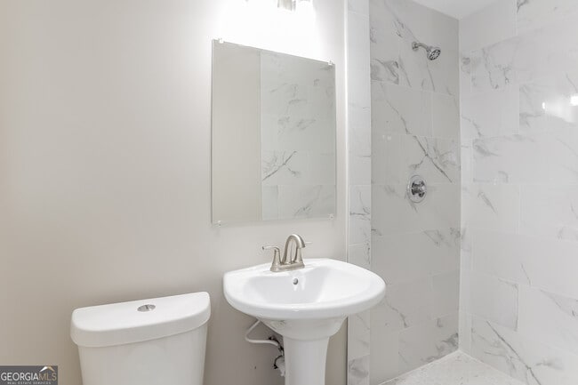 Building Photo - 4771 Baron Rd