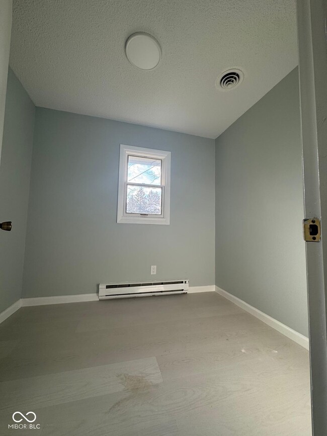 Building Photo - 3401 W 57th St