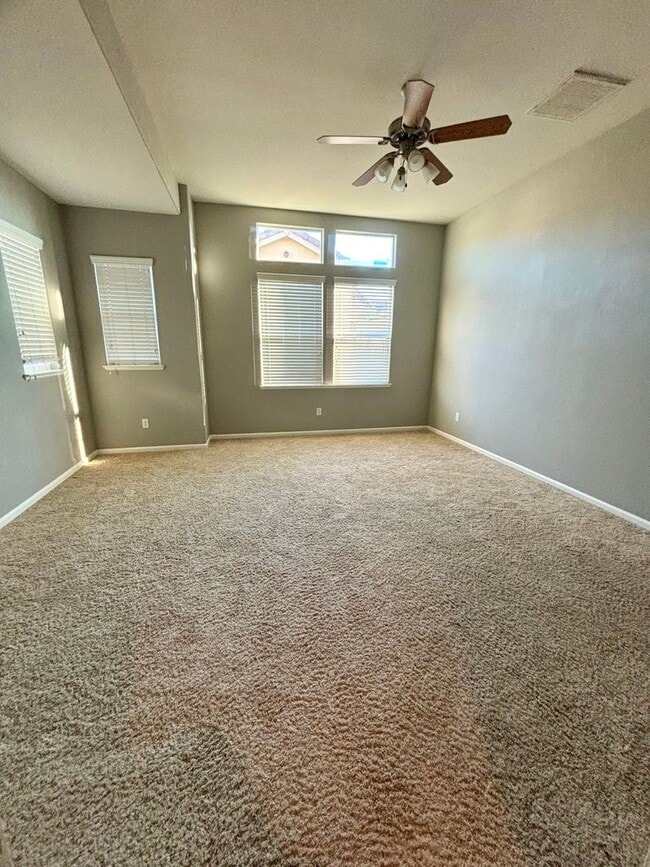 Building Photo - Beautiful Natomas 3/2.5 Home (Please Read Entire Marketing Ad for Viewings)