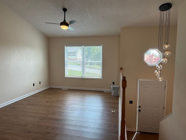 Building Photo - 129 Meadowlark Drive