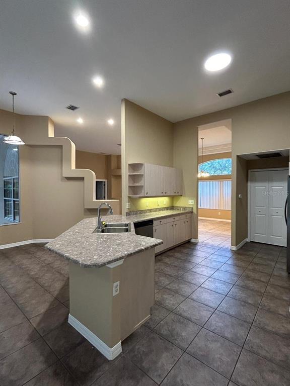 Building Photo - 129 Brittany Ln
