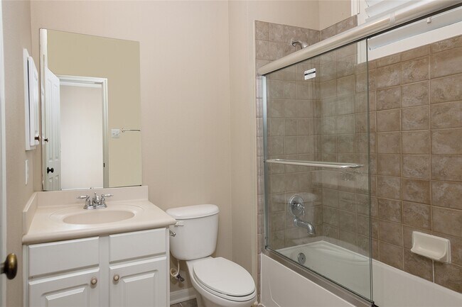 Building Photo - 54 S Longsford Cir