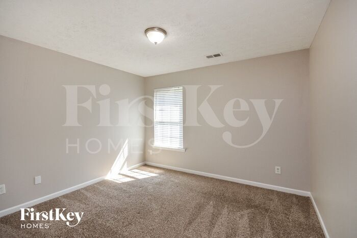 Building Photo - 265 Valley Brook Dr