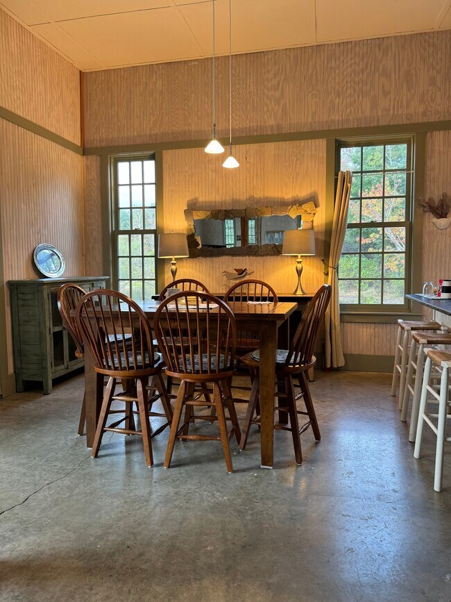 Building Photo - 3 Pond Rd