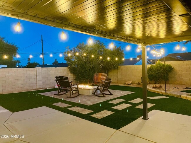 Building Photo - 6413 E Holly St