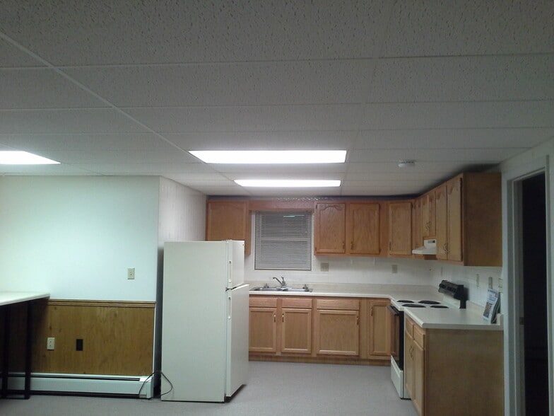 Building Photo - 119 Valley View Dr