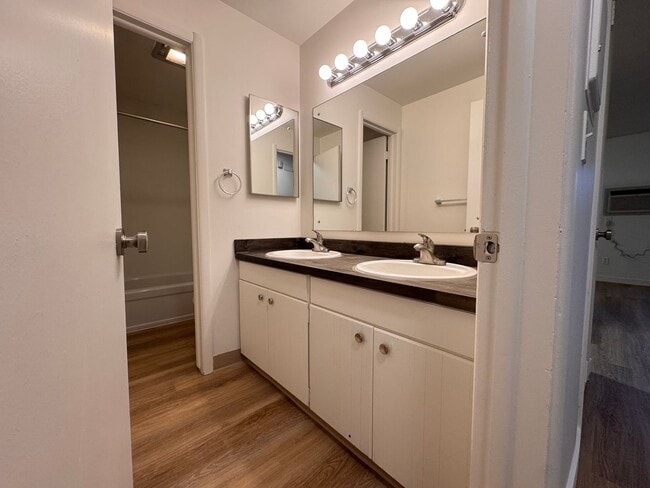 Building Photo - DESIRABLE MILLWOOD NEIGHBORHOOD ON TREE LINED STREET