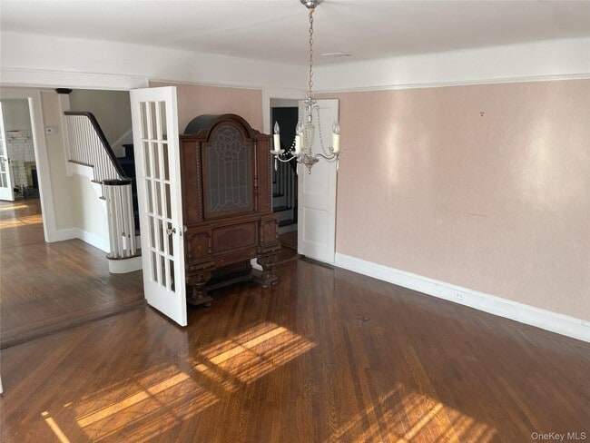 Building Photo - 56 Nassau Blvd