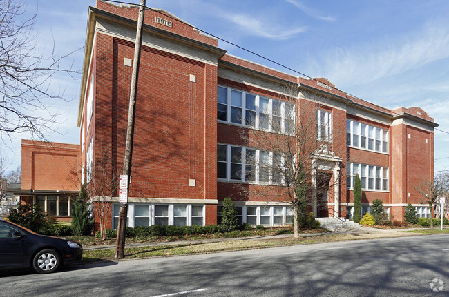 Primary Photo - Murphy School Apartments