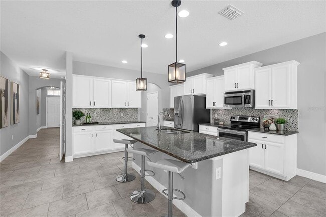 Building Photo - 8807 Eden Cove Dr