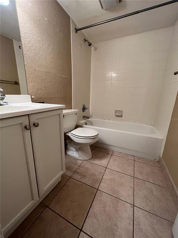 Building Photo - 1700 SW 16th Ct