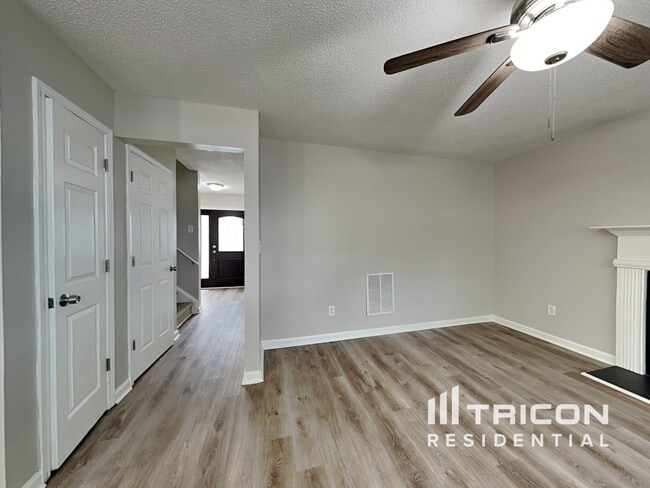 Building Photo - 2121 Serenity Dr NW