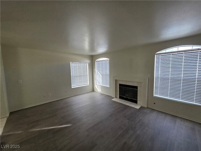 Building Photo - 8453 Vast Horizon Ave