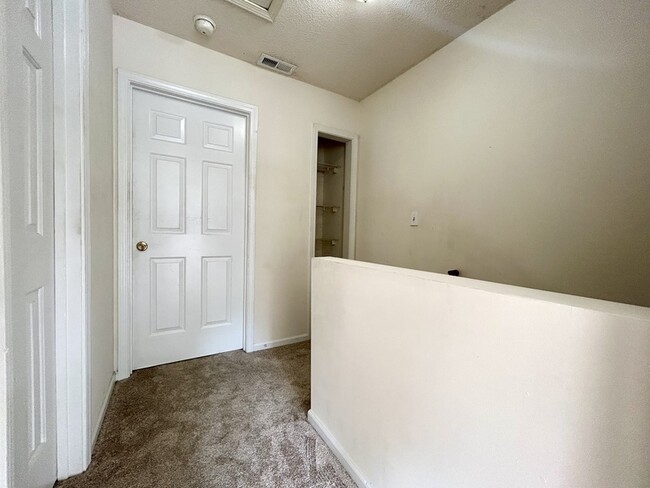Building Photo - 4707 Grassy Creek Rd