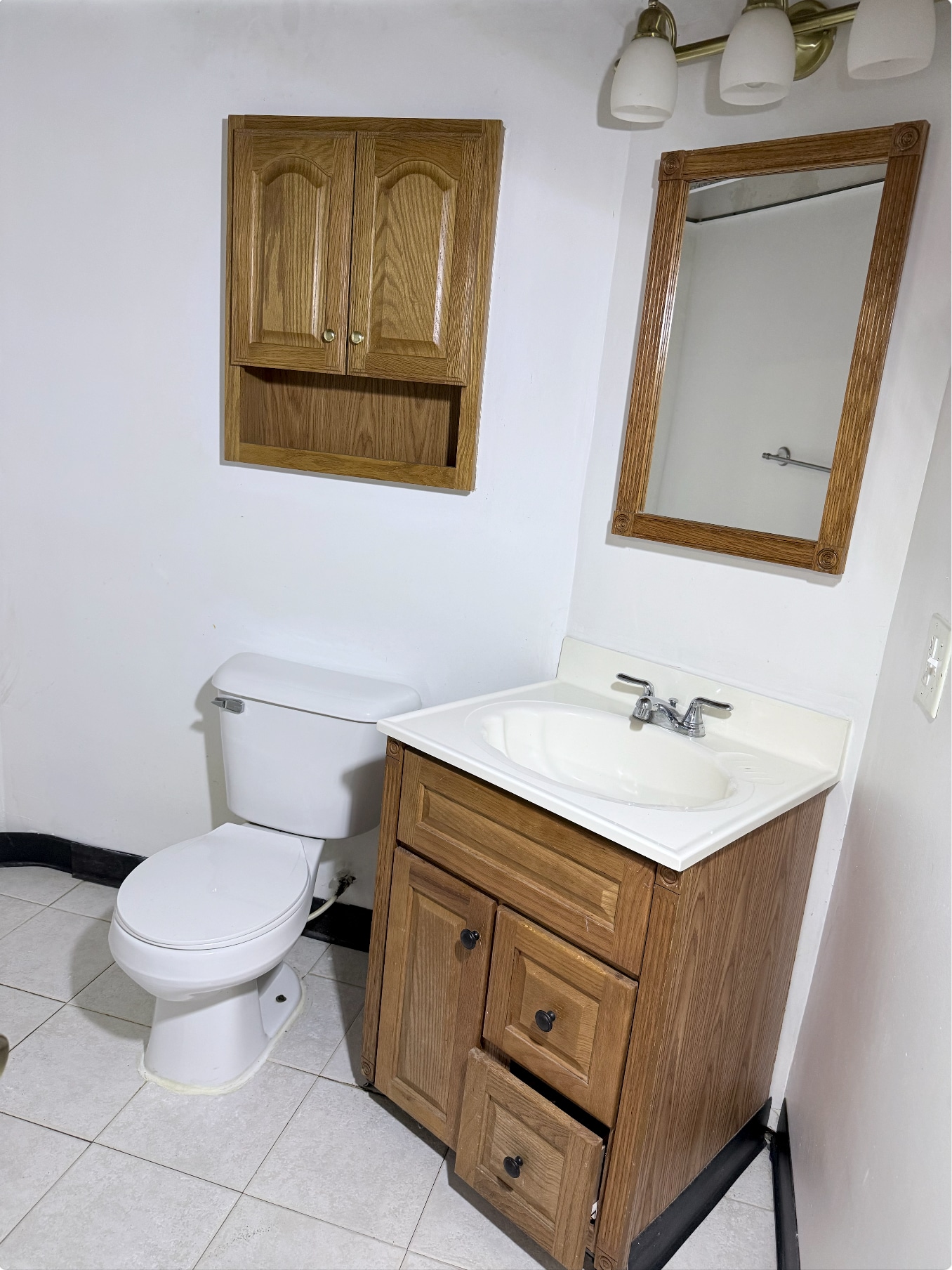 Building Photo - 5840 Monticello Dr