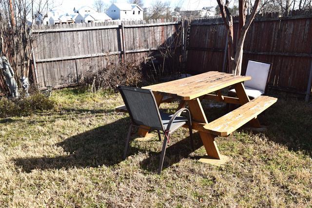 Building Photo - 1714 Rustic Ln