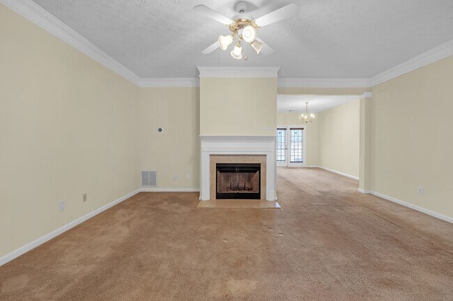 Building Photo - 5475 Hampton Ct