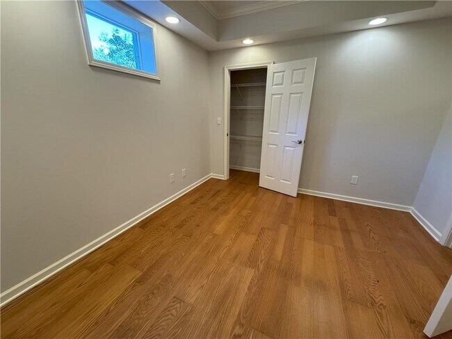 Building Photo - 8525 River Walk Landing
