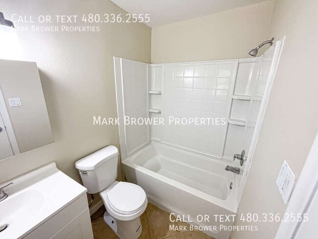 Building Photo - 2301 E Folley St