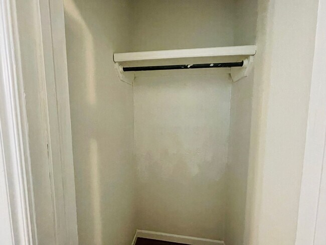 Building Photo - Current remolded home in Union School District