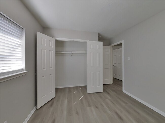 Building Photo - 3123 Spring Ranch Ln