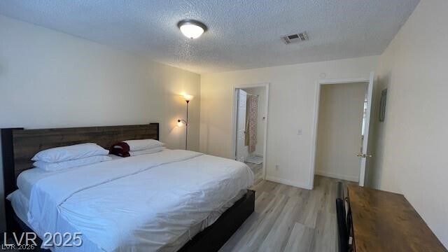 Building Photo - 5576 W Rochelle Ave.