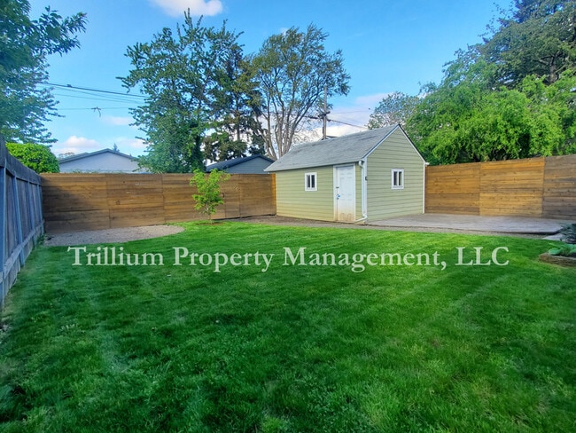 Building Photo - 4835 N Willamette Blvd